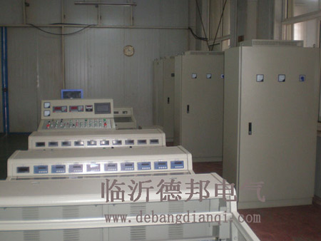 PLC、觸摸屏控制系統(tǒng)212